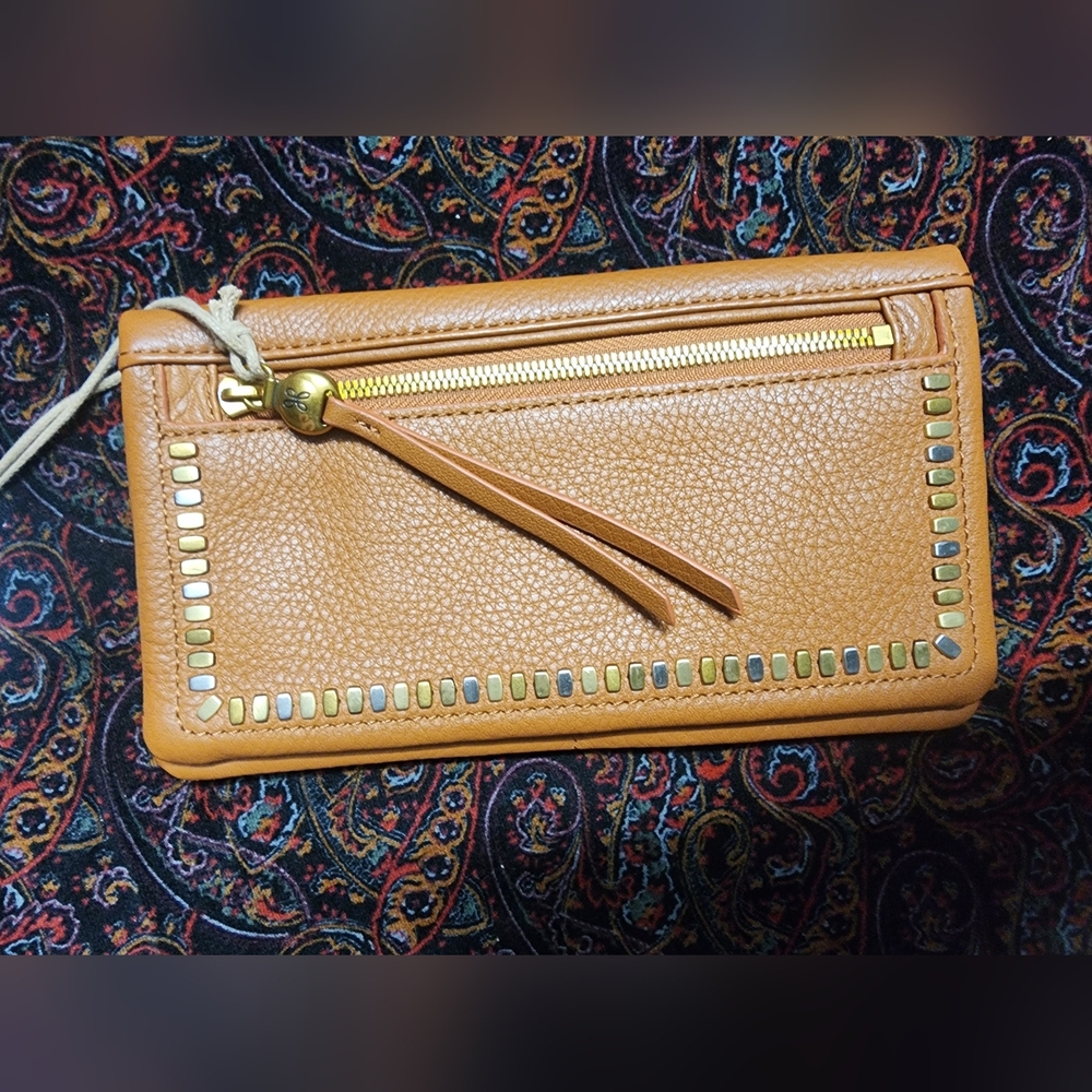~Hobo~ Tan Leather Clutch